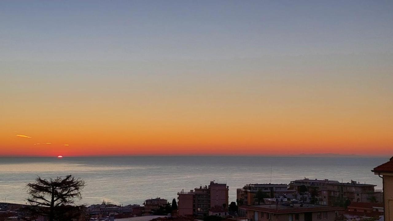 La Casa Di Ermes - Ampio Luminoso Appartamento A Tre Minuti Dal Centro San Remo Exterior foto